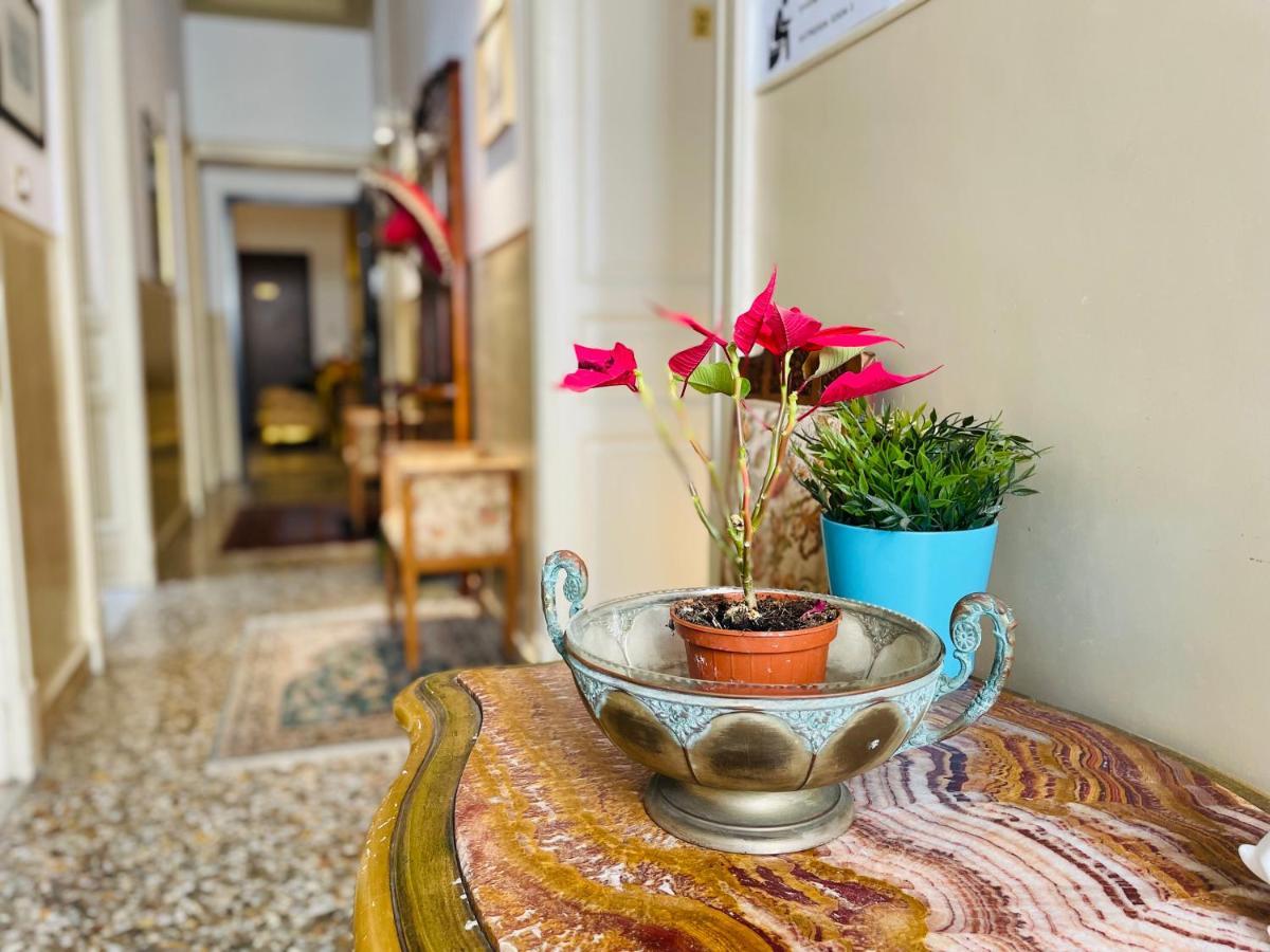 Montello Guest House & Apartment Katanya Dış mekan fotoğraf